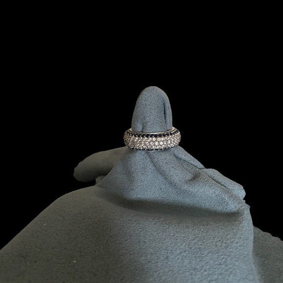 925 sterling simulated sapphires and crystal Eternity Band SZ 8 - Picture 1 of 5